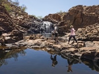 エディス・フォールズ